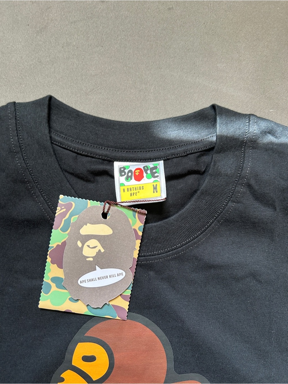 Bape TEE - Picture 2 of 2